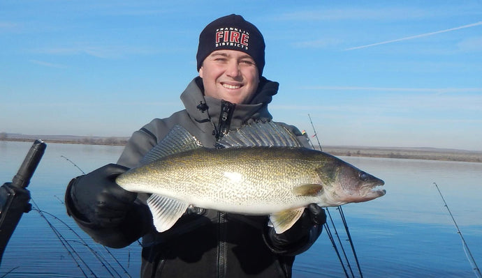 Walleye Jig Fishing Techniques in Cold Water & Conditions