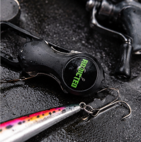 cutter bug fishing lure Cave Bait Cave Customs The NEW Cutter Craw kicks and swims unlike any other craw on the market Bumble Bug Bream Buster Baits