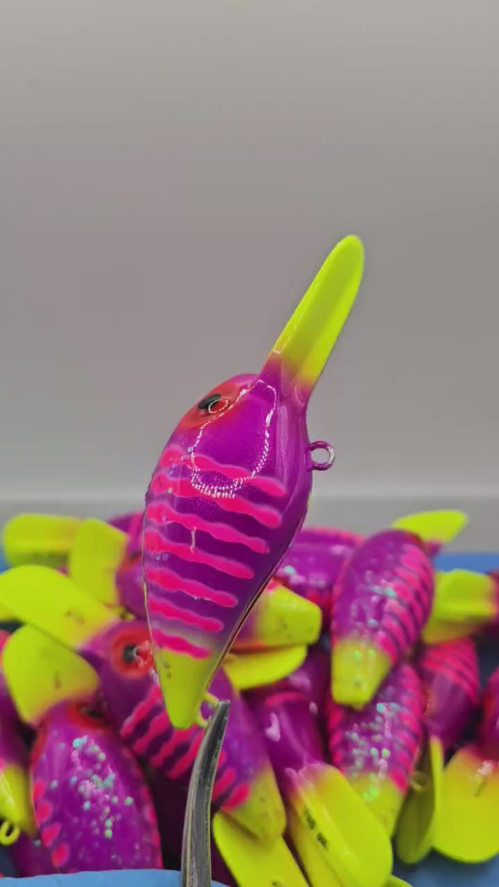 Load and play video in Gallery viewer, OZ Customs × Brad's Magnum Wiggler "Riot" Limited Edition
