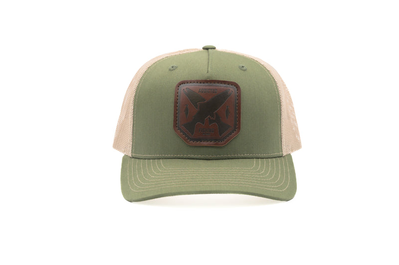 Load image into Gallery viewer, Steelhead Cross Trucker
