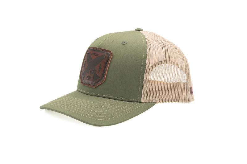 Load image into Gallery viewer, Steelhead Cross Trucker
